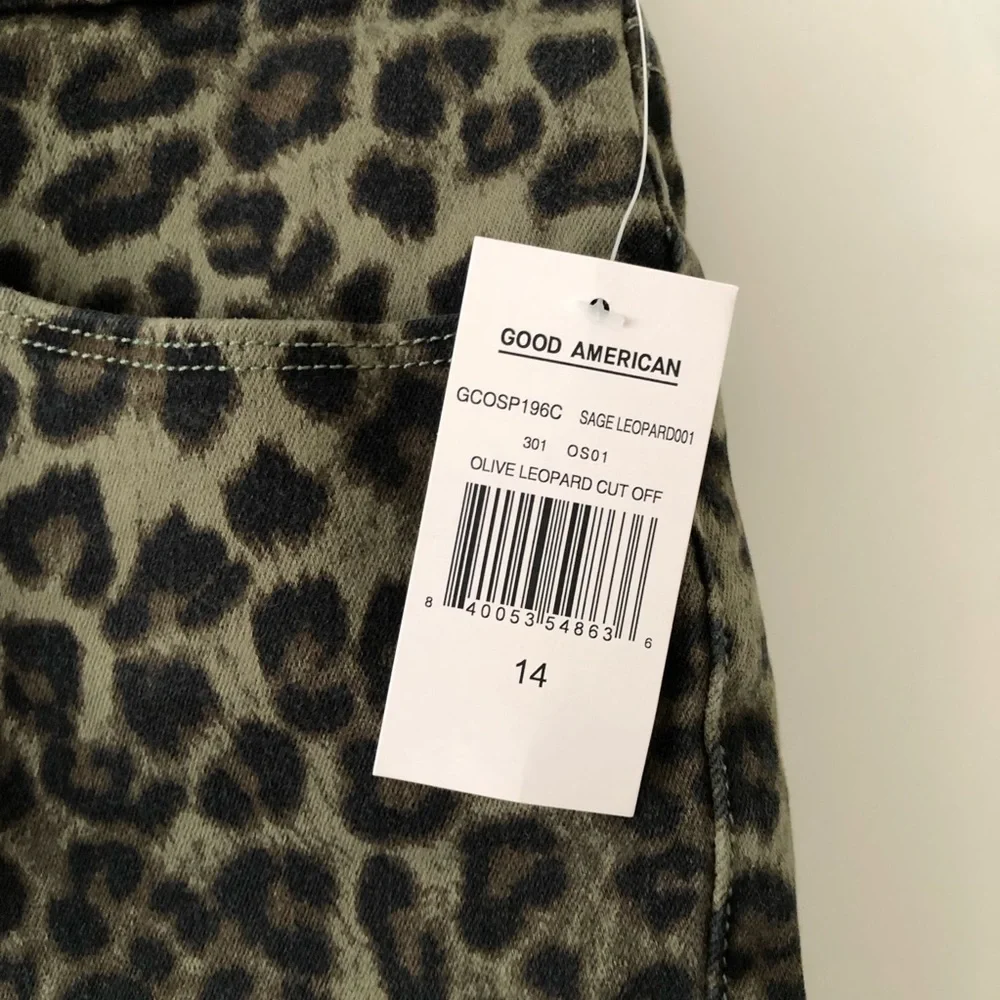 Good American Green Sage Leopard Cutoff Shorts 14